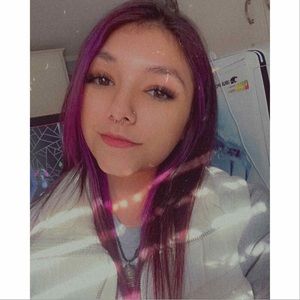 Meet your Posher, Monica